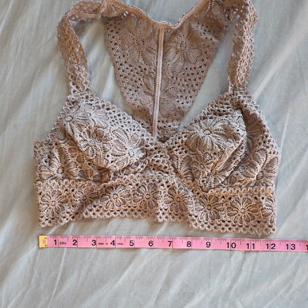 aerie Crochet Lace Bralette in Taupe Medium